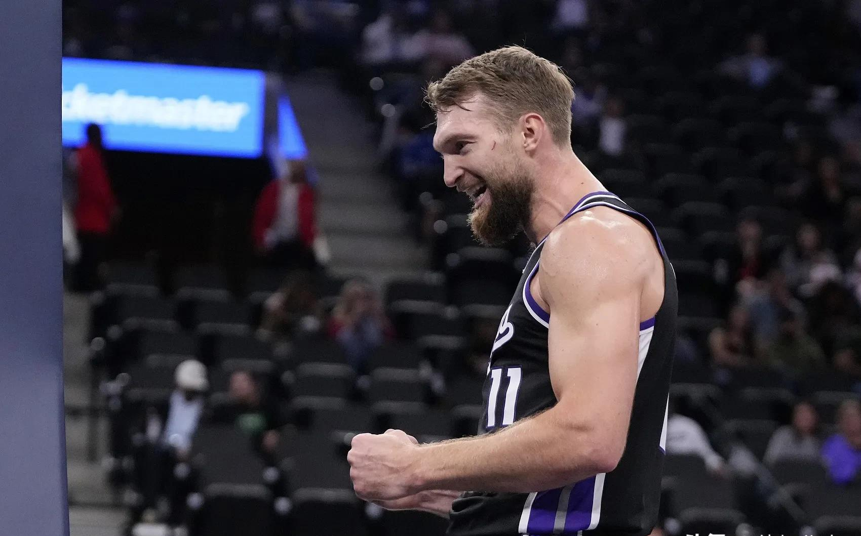 赛后费耶诺德回应争议——NBA季后赛节点到来，态度坚定，纪律约束更严格-开云体育app