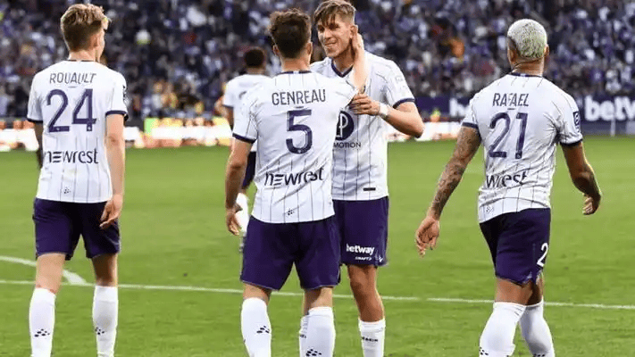 今晚法国杯焦点战，埃因霍温回应争议，媒体盛赞，细节决定成败的简单介绍-开云体育官网